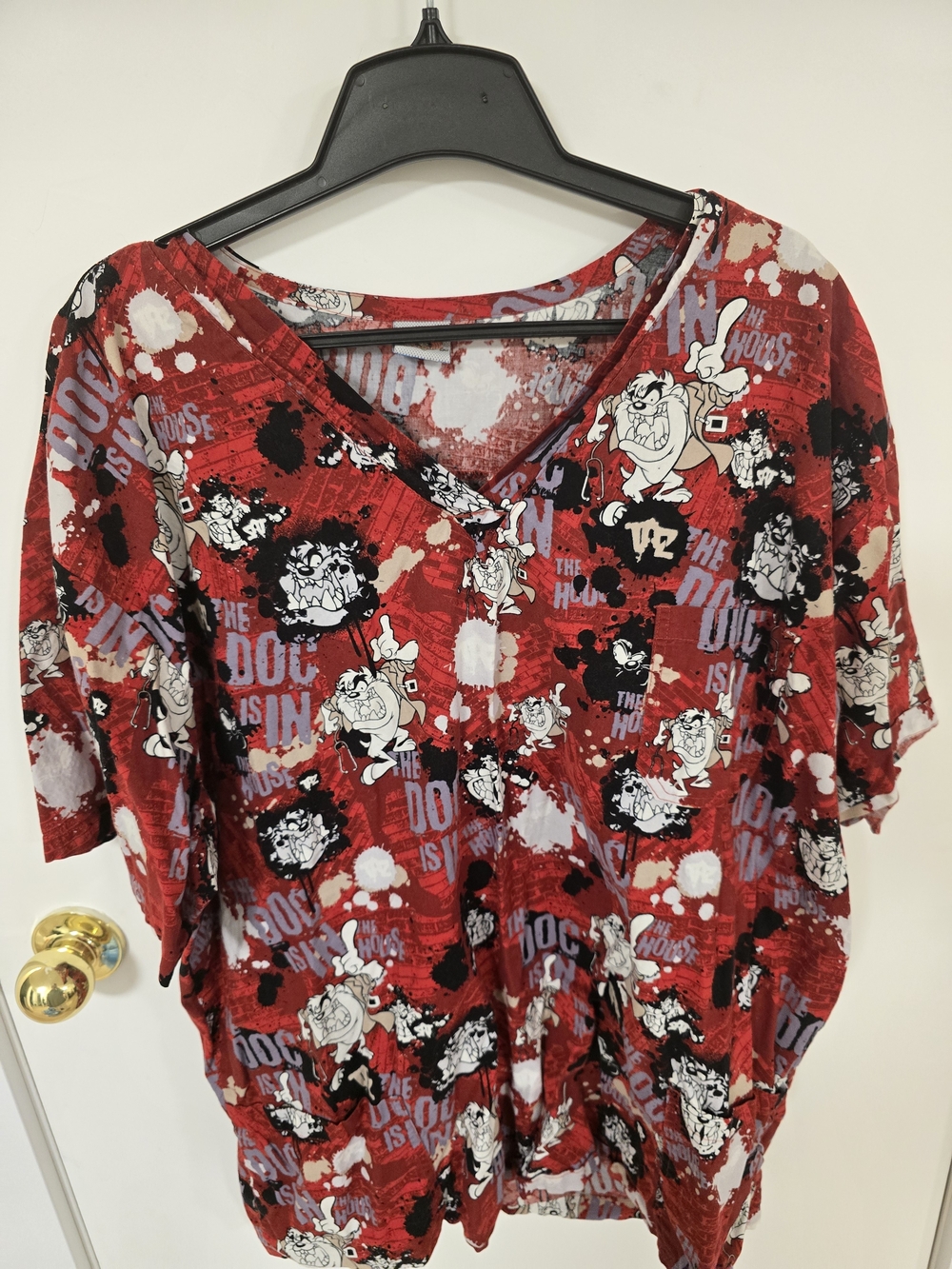 CWarner Bros. Red Graphic Scrub Top with Cartoon Dogs